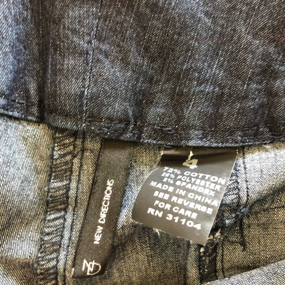 🐎🐎New Directions Wide Leg Jeans size 4 - Picture 3 of 4